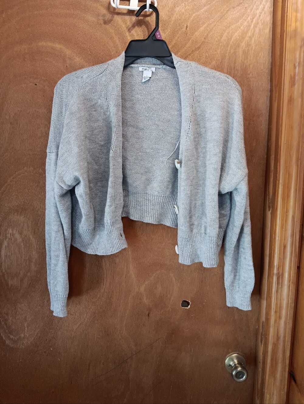 Rue21 Light Gray Cropped Open-Front Cardigan